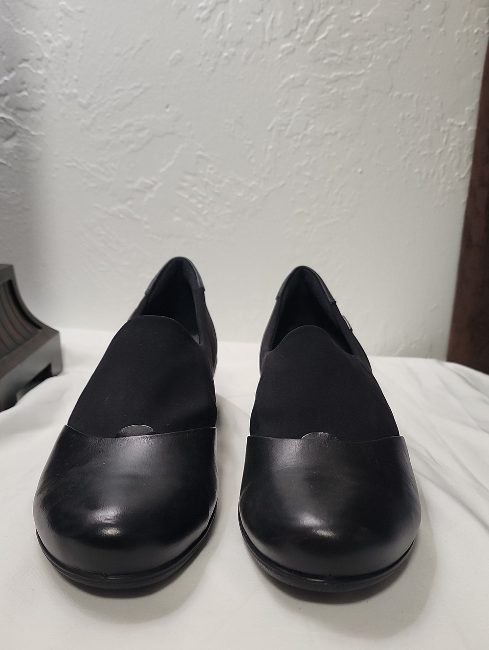 Ecco Black Slip-On Leather & Fabric Flats